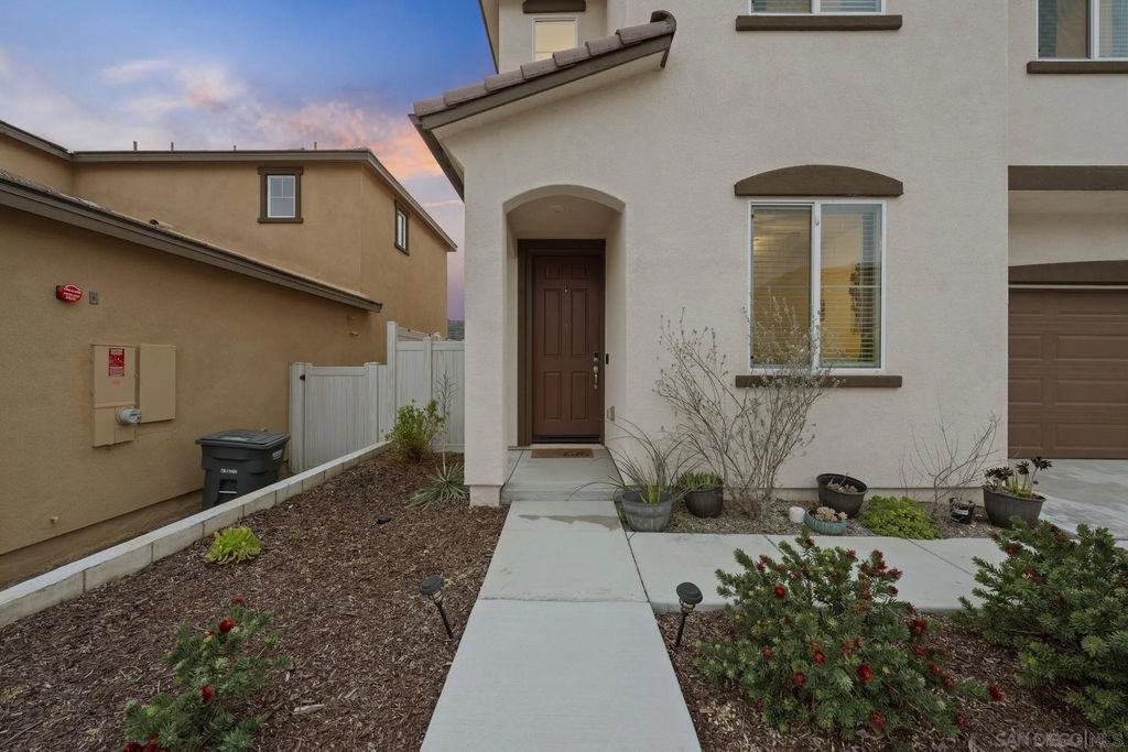 Photo of 13318 Cultivate Ct, Valley Center, CA 92082 (MLS # 260004220)