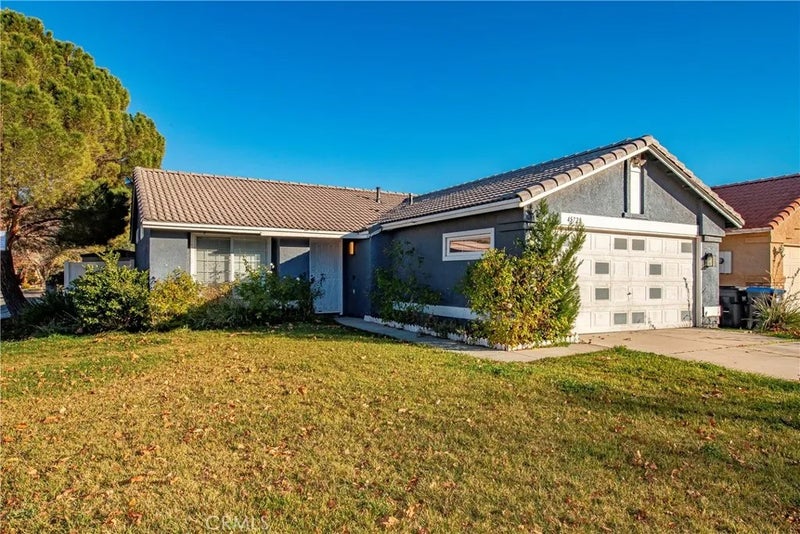 45728 Balmoral Court