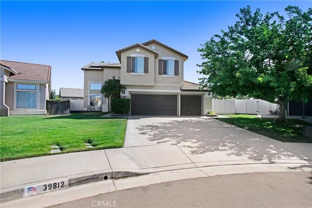 Photo of 39812 De Vendome Court, Murrieta, CA 92563 (MLS # SW25140990)