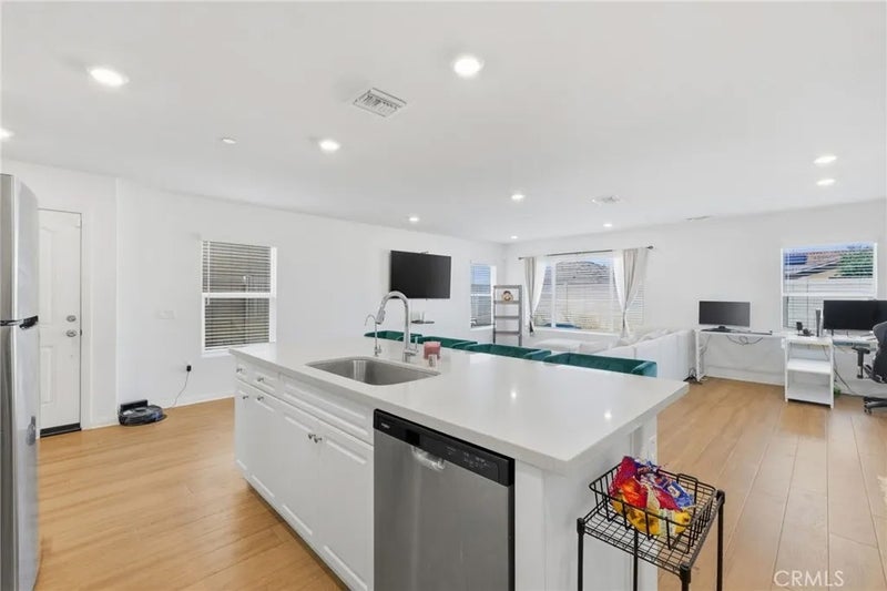 25457 Pine Ridge