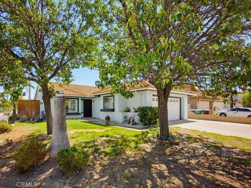 40120 Paseo Del Sol