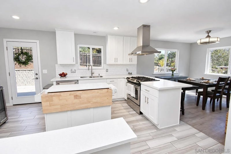 3115 BERNARDO LANE