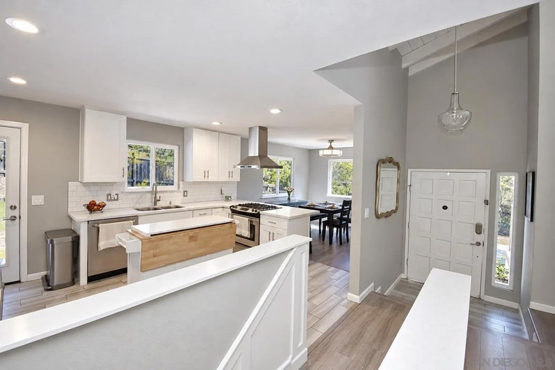 3115 BERNARDO LANE
