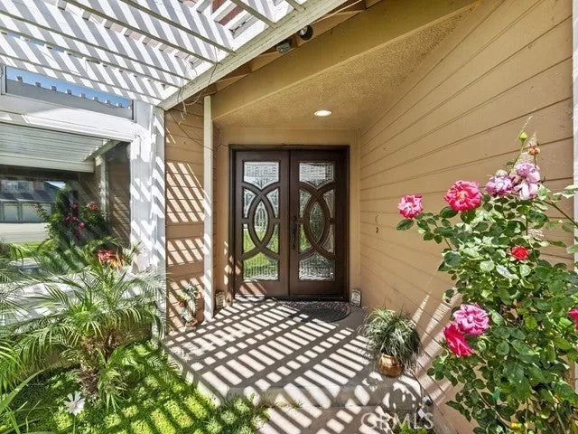 Photo of 2220 Bloomfield Lane, Corona, CA 92882 (MLS # RS26016276)