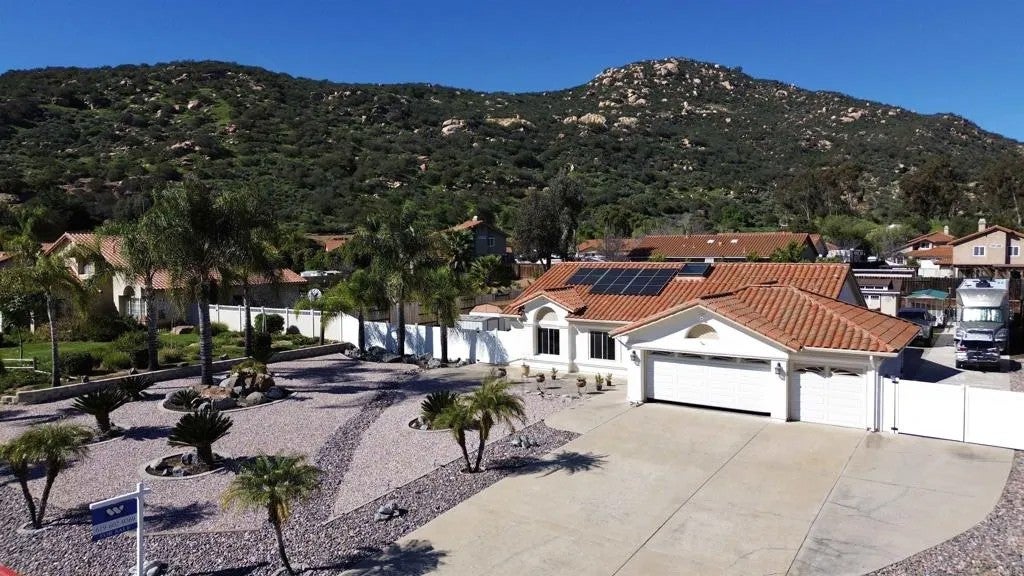 346 Hunter Court