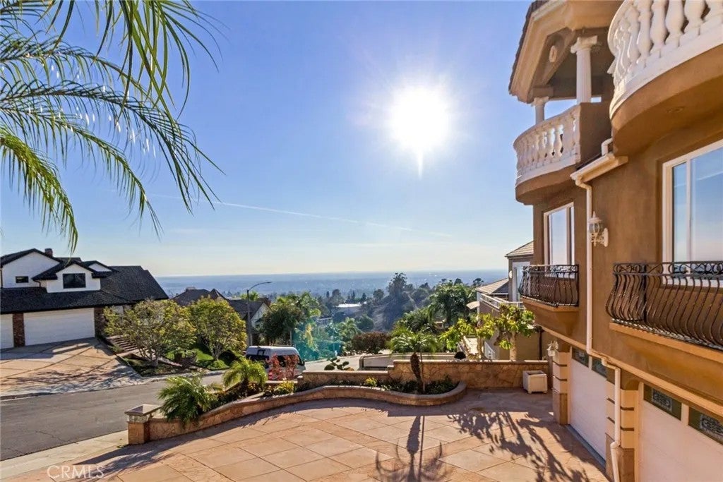 15931 Aurora Crest