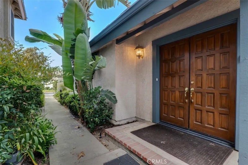 1820 Suntree Lane
