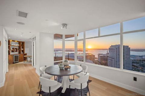 Tiny photo for 700 W Harbor #2101, San Diego, CA 92101 (MLS # 250038131)