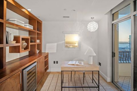 Tiny photo for 700 W Harbor #2101, San Diego, CA 92101 (MLS # 250038131)