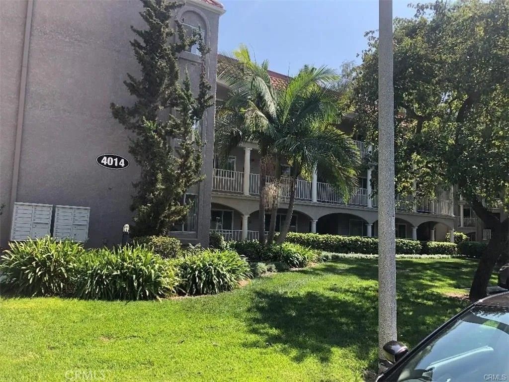 Photo of 4014 Calle Sonora Oeste, Laguna Woods, CA 92637 (MLS # PW26068598)