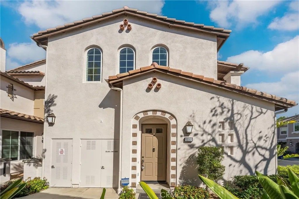 Photo of 18951 Kentucky Downs Ln, Yorba Linda, CA 92886 (MLS # TR26052790)