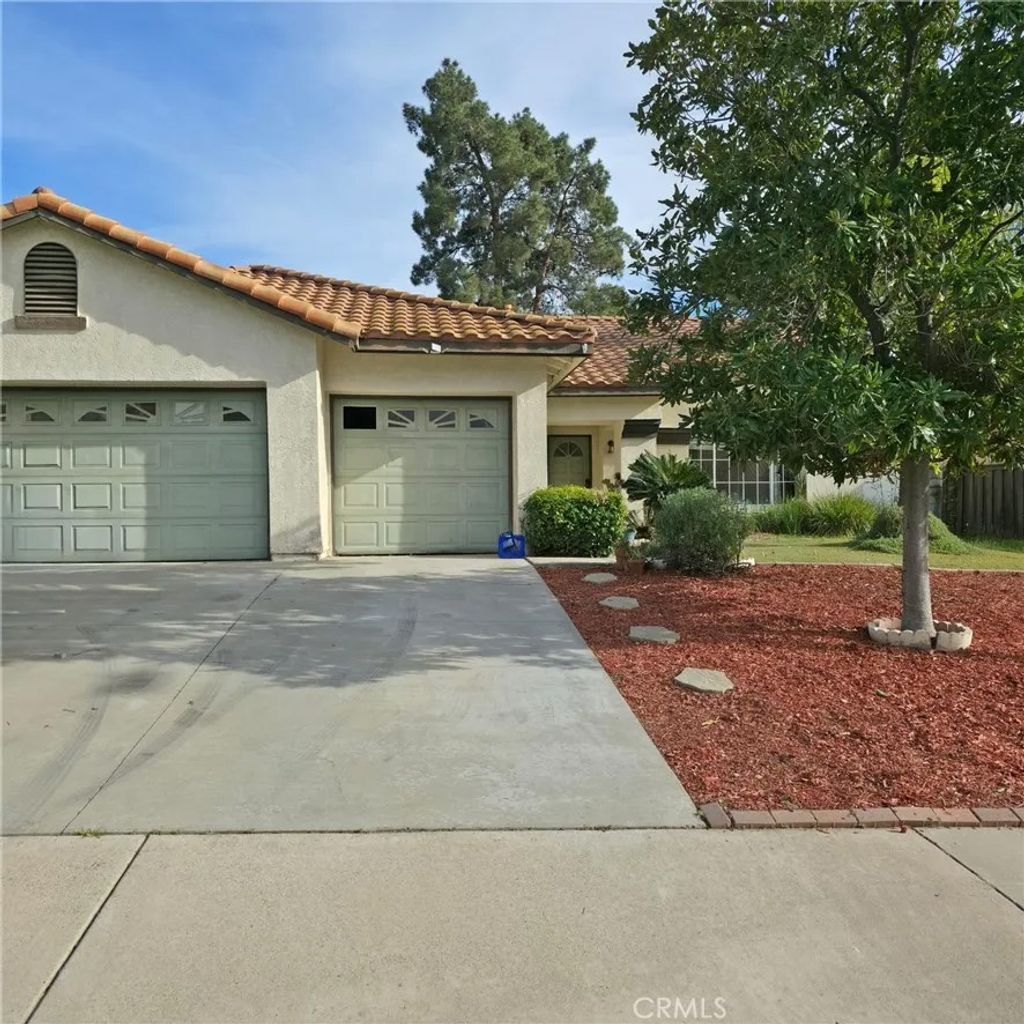 Photo of 35616 Aster Dr, Wildomar, CA 92595 (MLS # SW26056366)