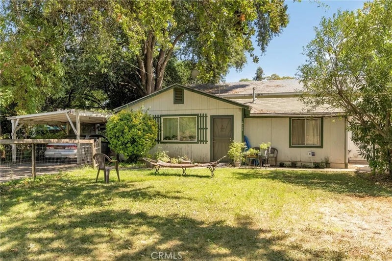 2050 Laburnum