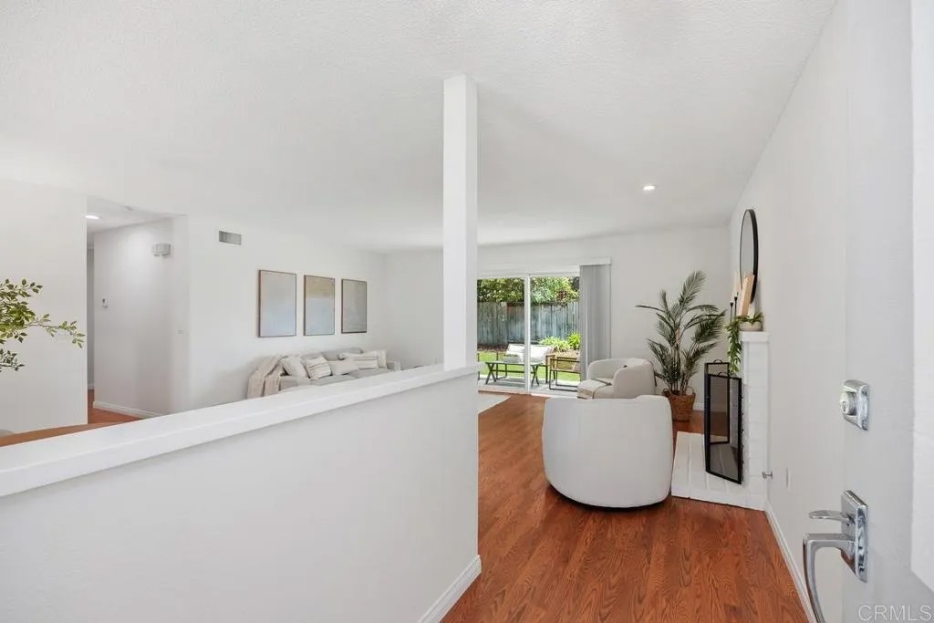 11131 Socorro Ct