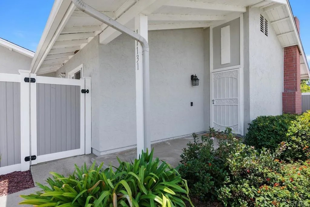 11131 Socorro Ct