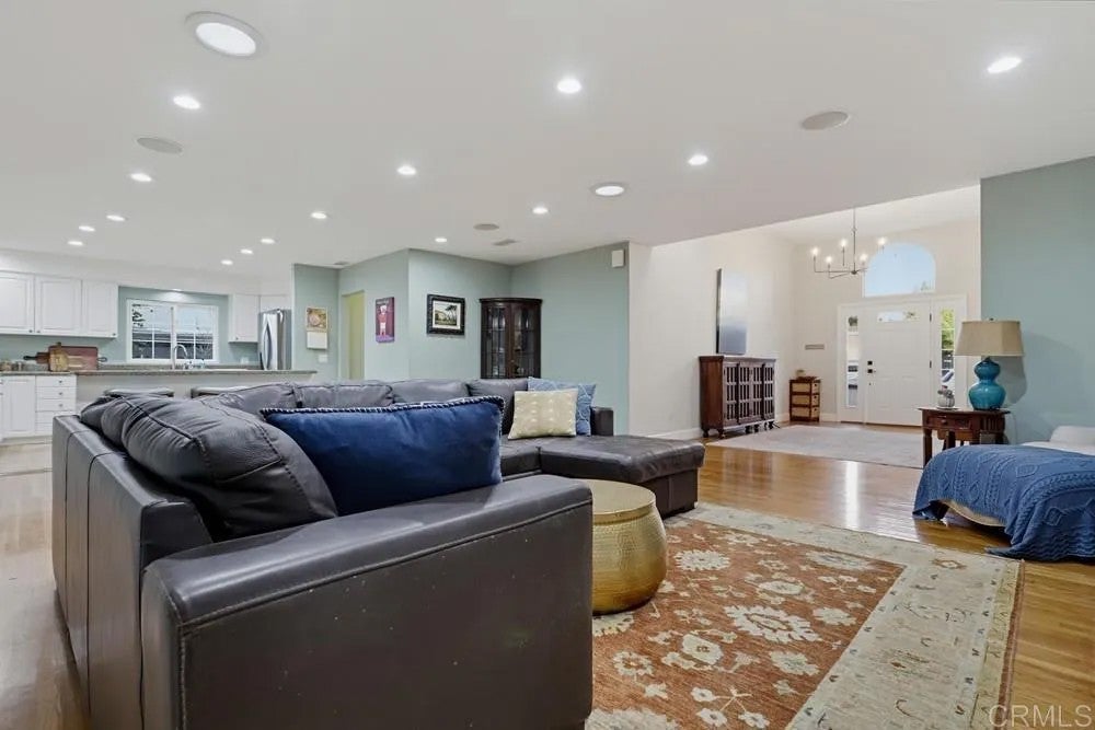 5356 W Falls View Drive