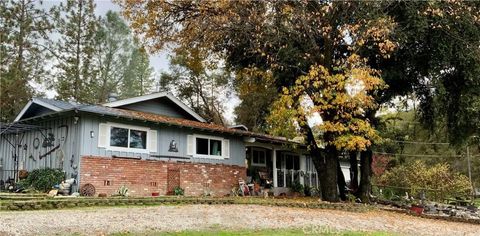 Tiny photo for 48833 Rock Point Road, Oakhurst, CA 93644 (MLS # FR25274002)
