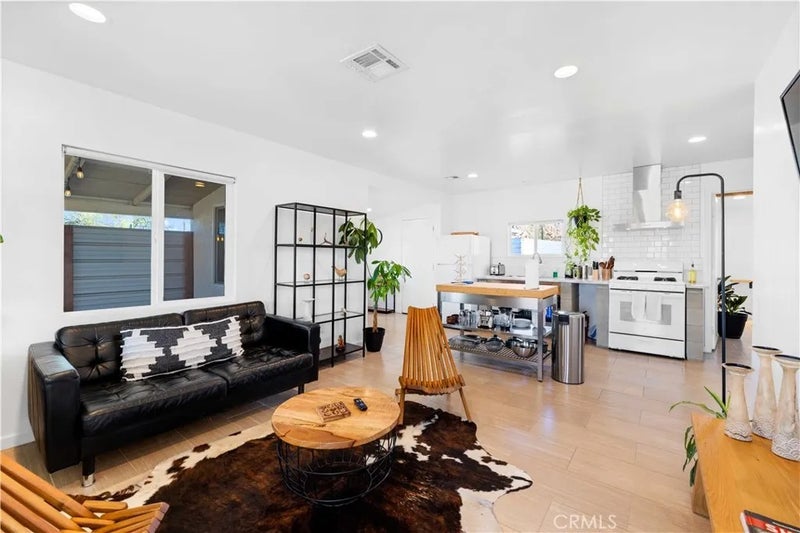 61879 Valley View Circle