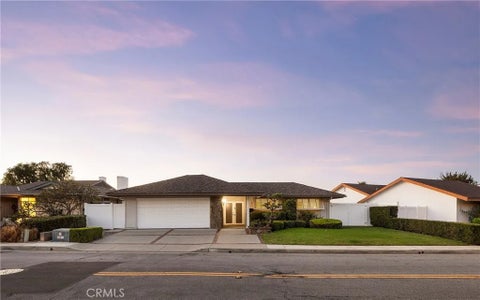 Photo of 257 Avenida La Cuesta, San Clemente, CA 92672 (MLS # OC26181771)