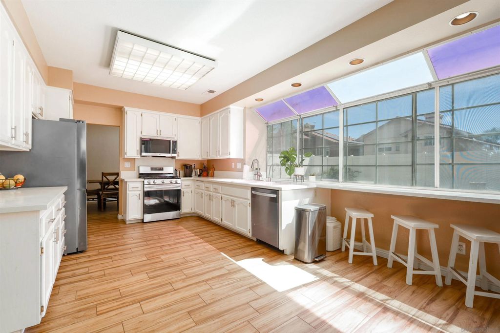 Photo of 40976 Cardinal Flower Dr, Murrieta, CA 92562 (MLS # 260007164)