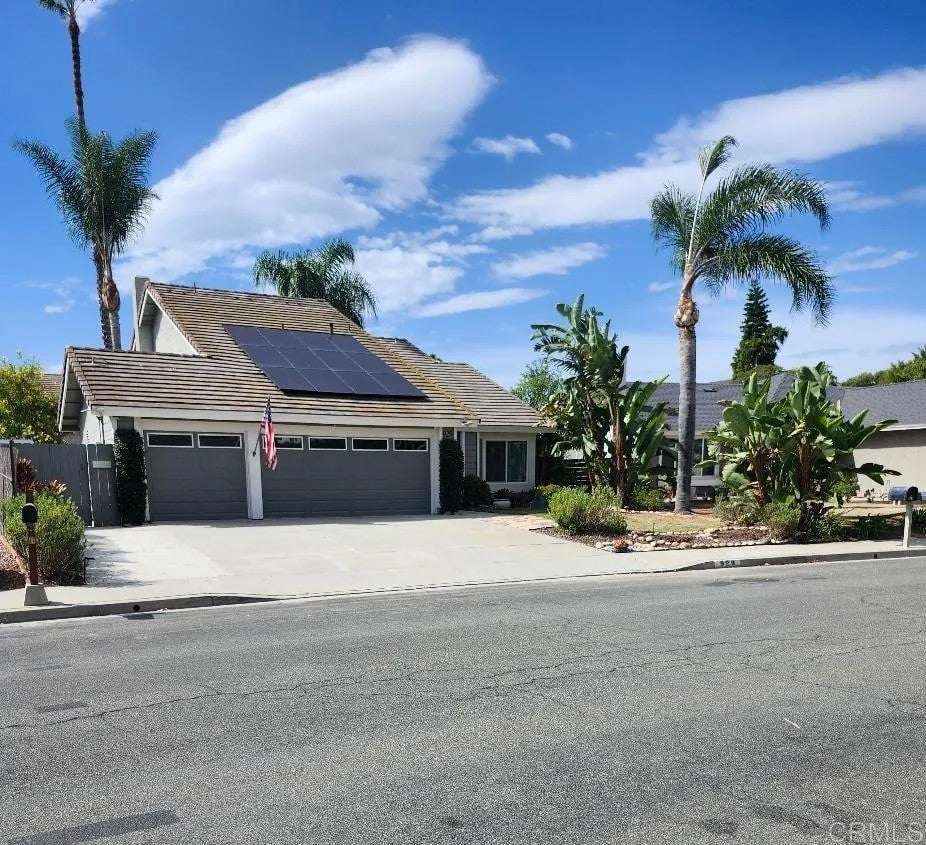 Photo of 929 Goleta St, Oceanside, CA 92057 (MLS # NDP2609653)