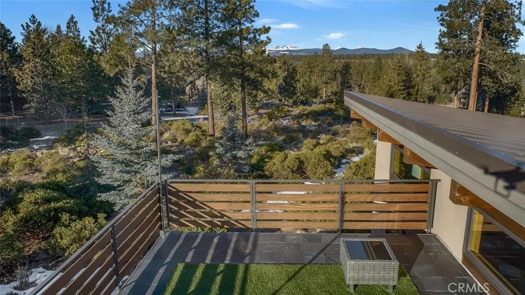 61069 Bachelor View Road