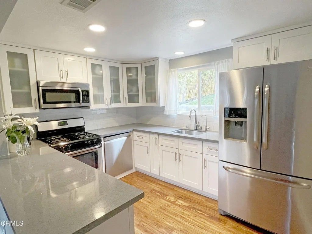 Photo of 1609 Isabel Street, Los Angeles, CA 90065 (MLS # P1-26960)
