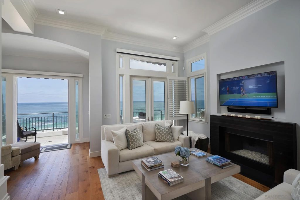 Photo of 6911 Neptune Pl, La Jolla, CA 92037 (MLS # 260002359)