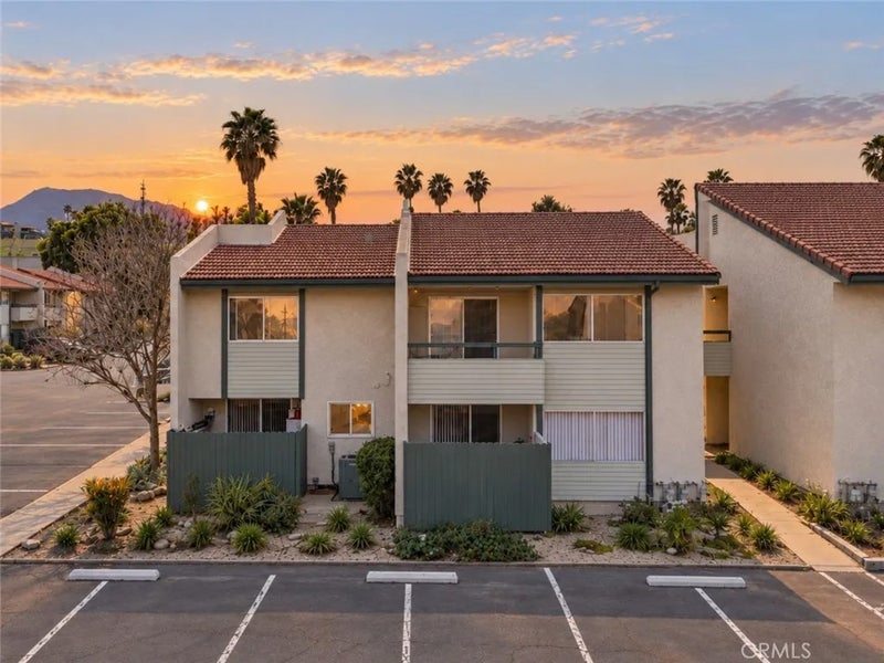 2255 Cahuilla St 56