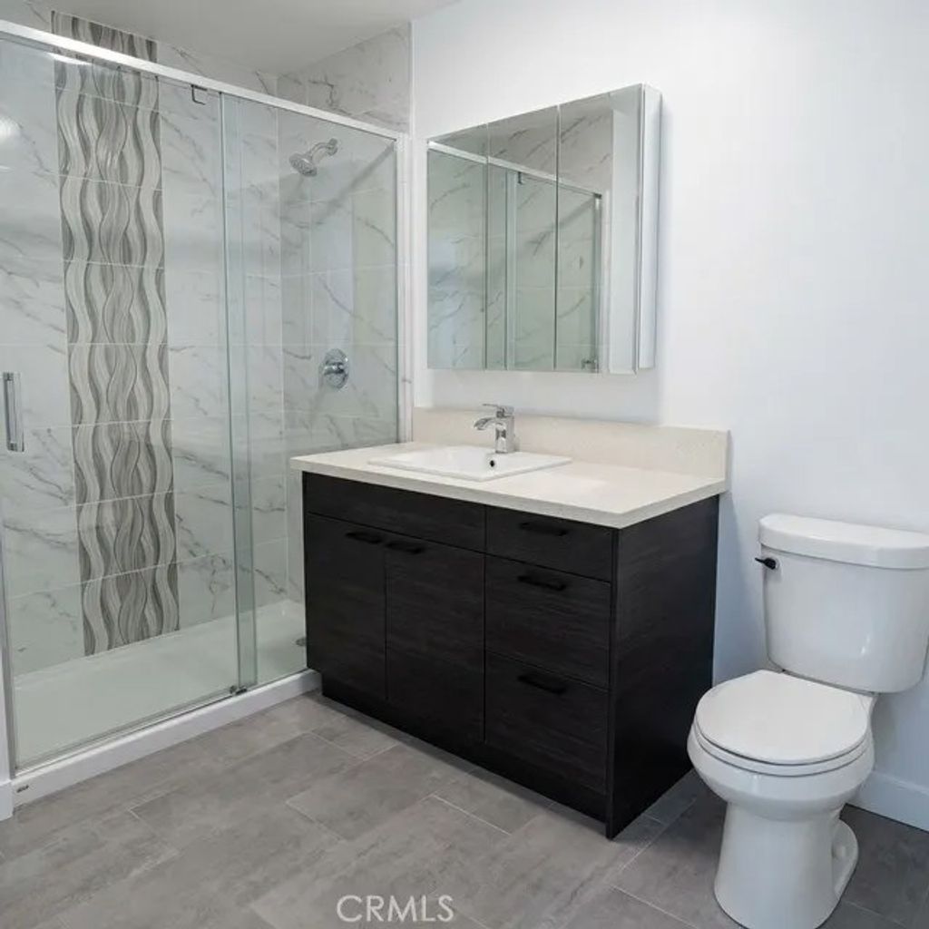 Photo of 6550 Balboa Blvd, Van Nuys, CA 91406 (MLS # SR26044187)