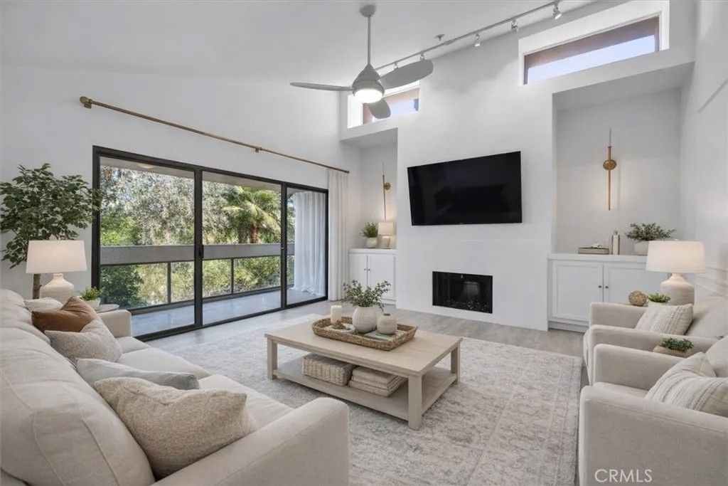 Photo of 874 N Village Square, Palm Springs, CA 92262 (MLS # IG26003100)