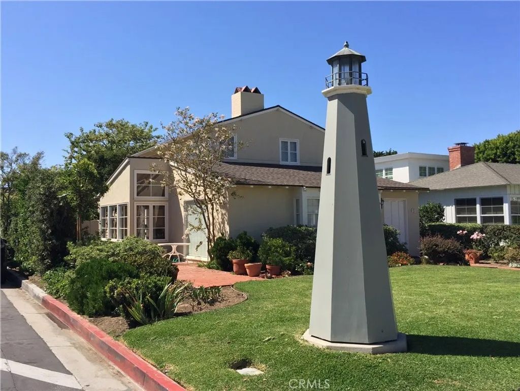 Photo of 61 Beacon Bay, Newport Beach, CA 92660 (MLS # NP26001186)