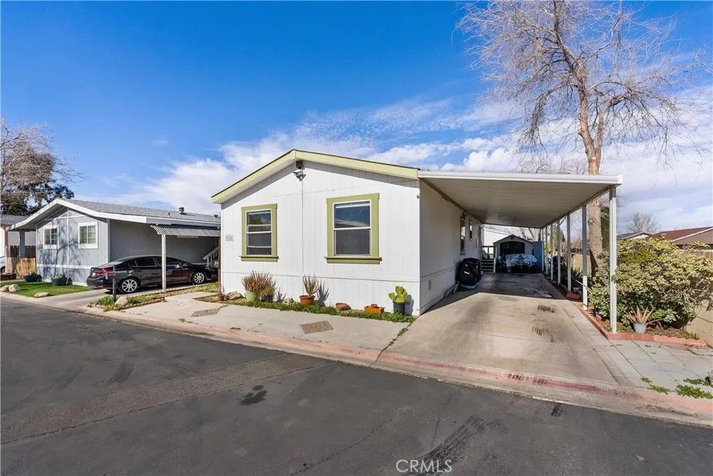 Photo of 3524 E Avenue R SPC 310, Palmdale, CA 93550 (MLS # SR26014797)