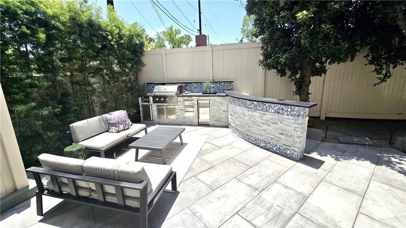 533 Daniel Freeman Circle