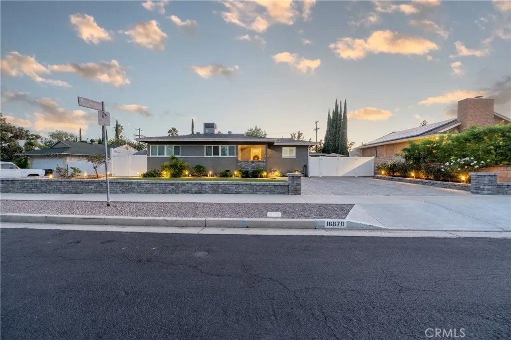 Photo of 16870 Tulsa, Granada Hills, CA 91344 (MLS # GD25248651)