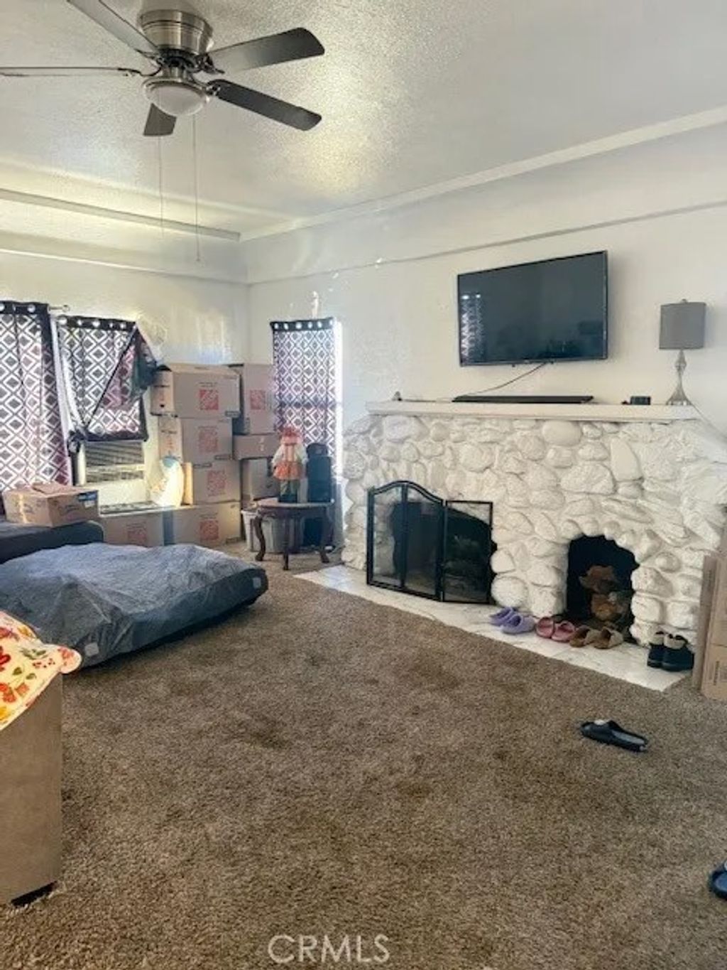 Photo of 114 W Lancaster Boulevard, Lancaster, CA 93534 (MLS # DW25270160)