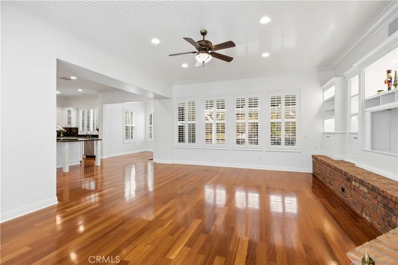 1686 SYCAMORE CANYON