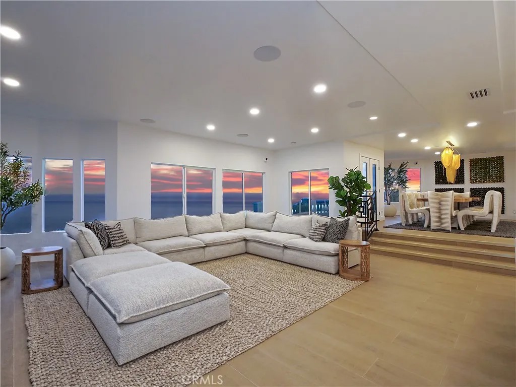 32551 Seacliff Drive