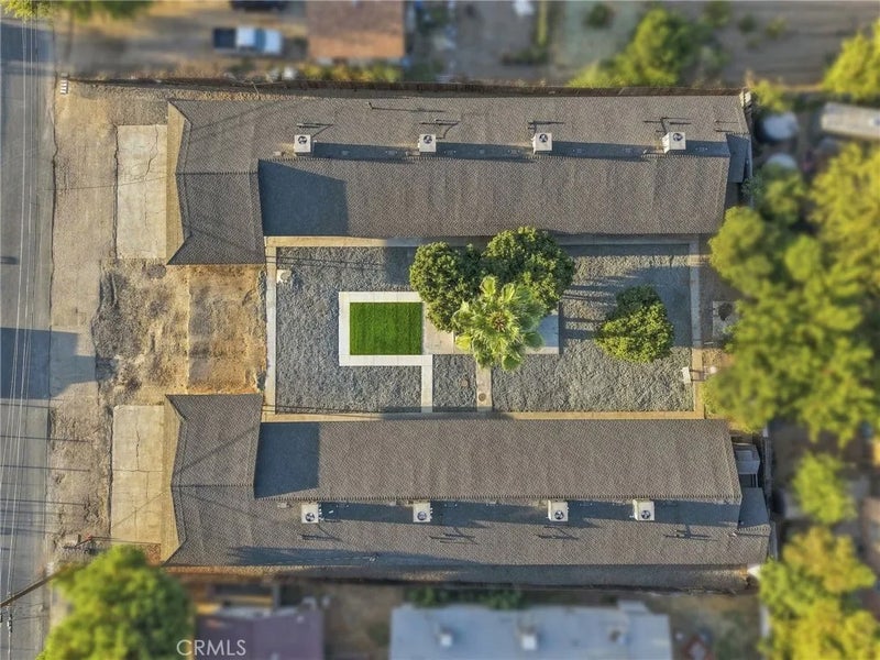 1506 N Cobb
