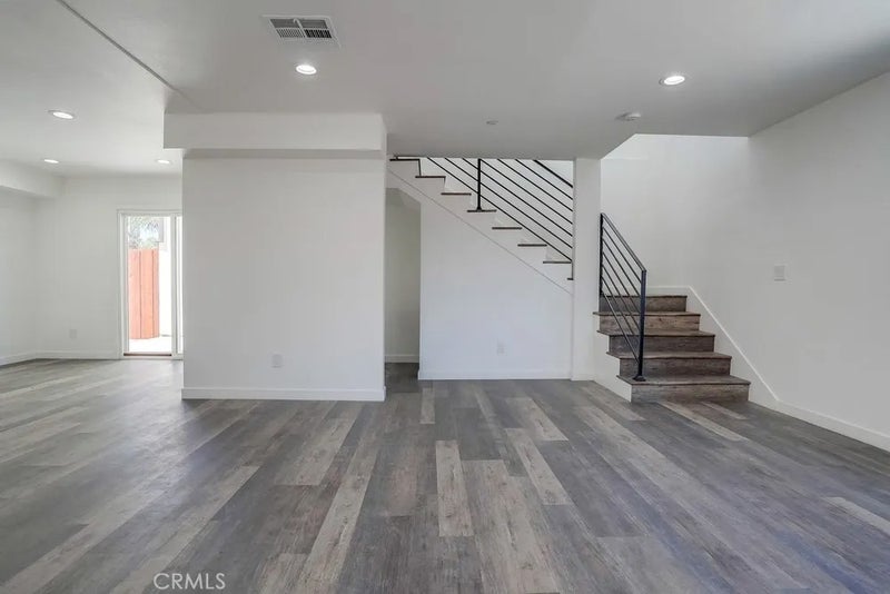 3409 Elizabeth Avenue