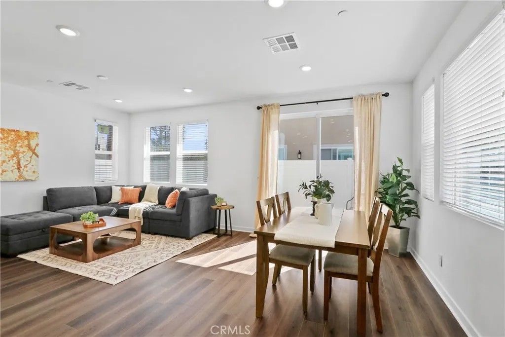 Photo of 1416 Plaza Del Amo, Torrance, CA 90501 (MLS # PV26059112)