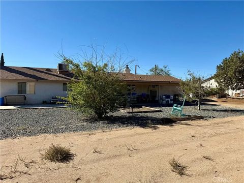 Tiny photo for 14868 Orange St, Hesperia, CA 92345 (MLS # HD25240288)