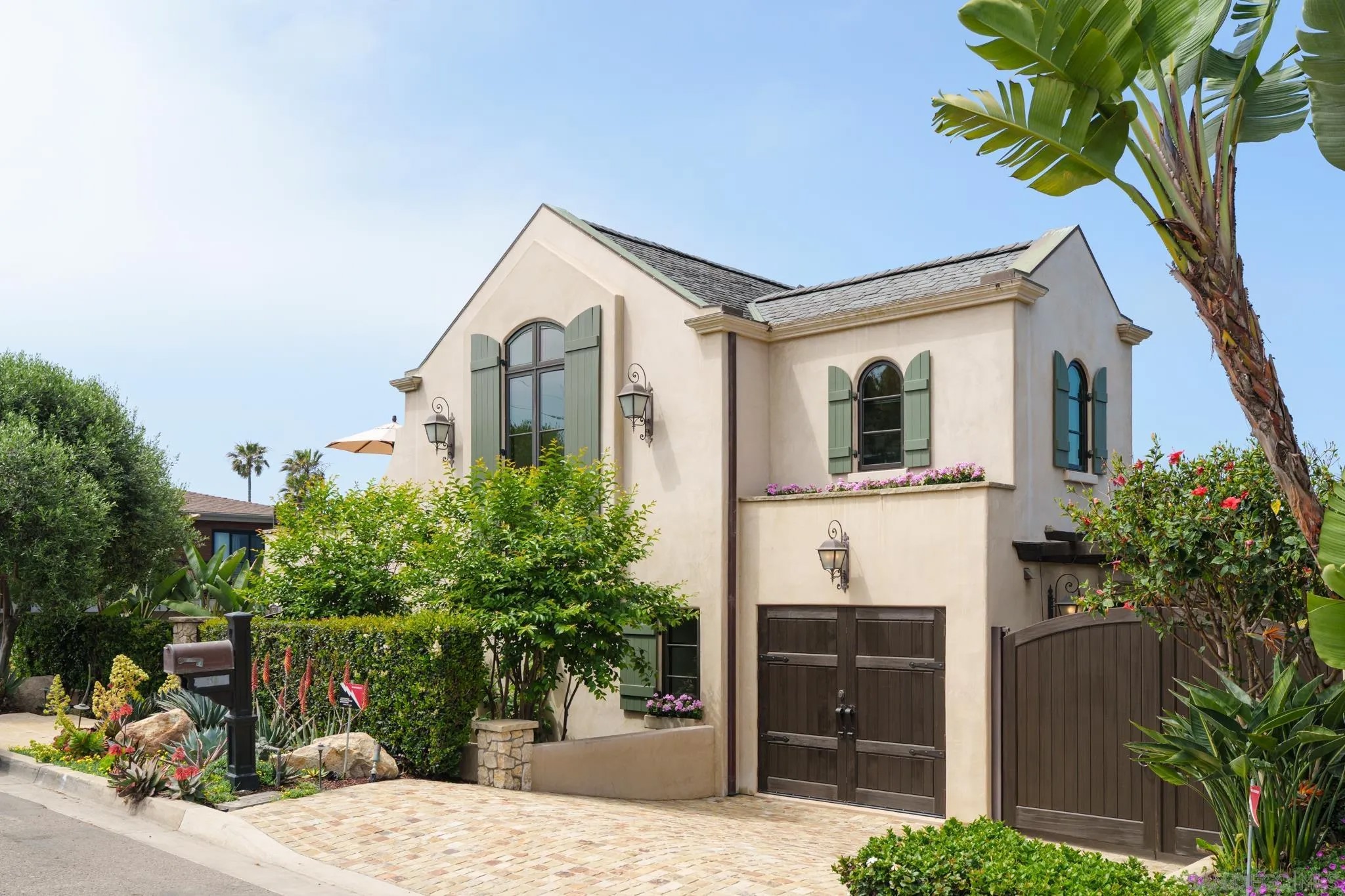 730 Stratford Court