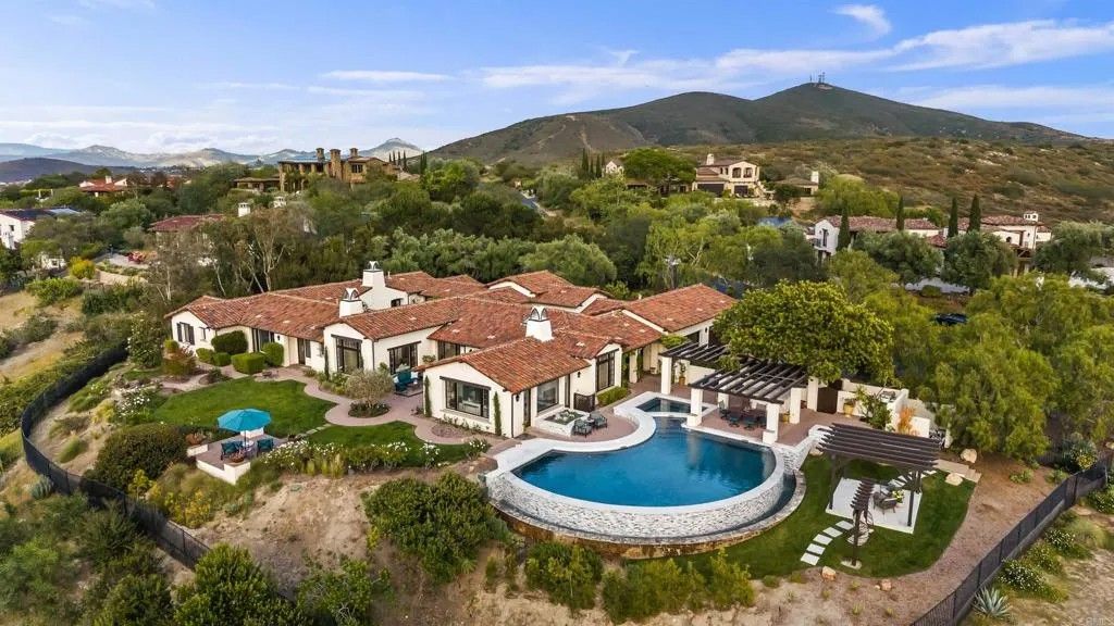 Photo of 8062 Entrada De Luz E, San Diego, CA 92127 (MLS # NDP2604347)