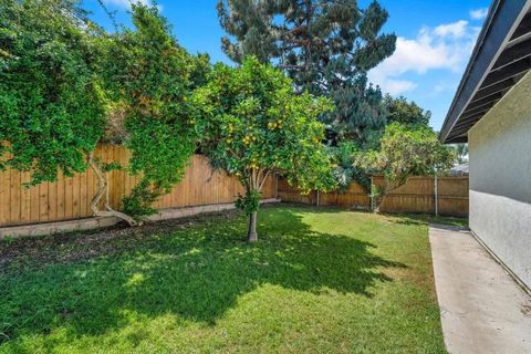 Tiny photo for 80 El Rancho Vis, Chula Vista, CA 91910 (MLS # PTP2602730)