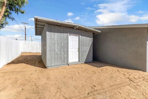 Tiny photo for 6070 Baileya, 29 Palms, CA 92277 (MLS # DW25244054)