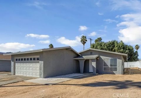 Photo of 6070 Baileya, 29 Palms, CA 92277 (MLS # DW25244054)
