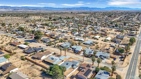 Tiny photo for 6070 Baileya, 29 Palms, CA 92277 (MLS # DW25244054)