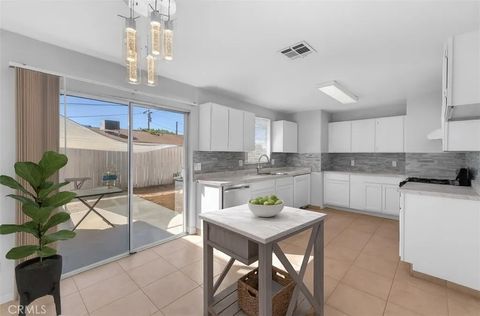 Tiny photo for 6070 Baileya, 29 Palms, CA 92277 (MLS # DW25244054)