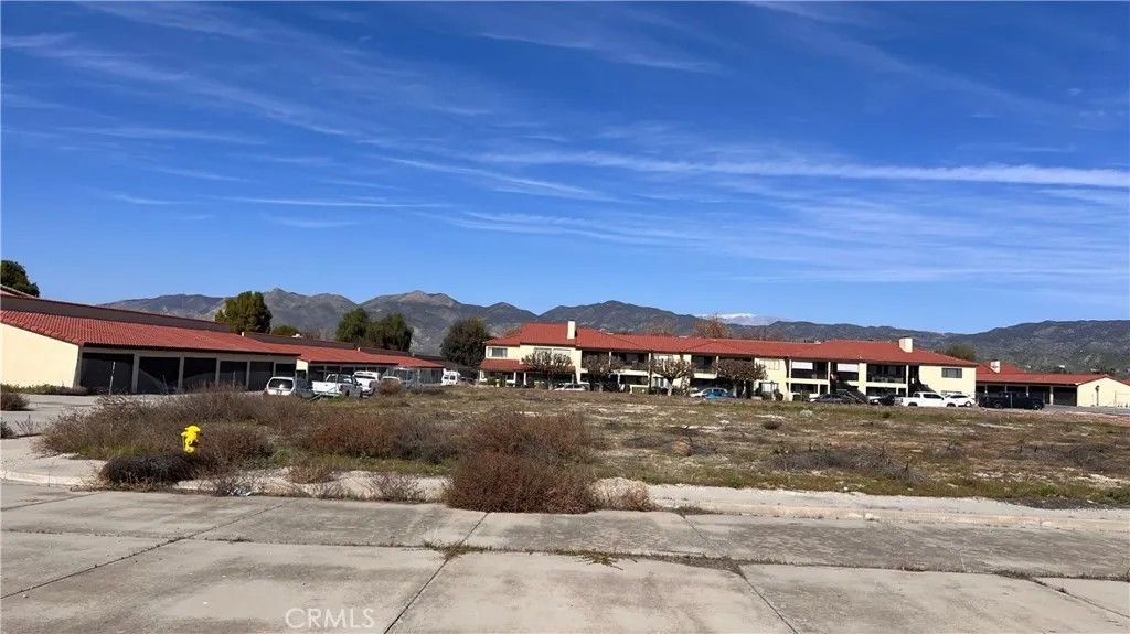 Photo of 43125 Andrade Ave, Hemet, CA 92544 (MLS # NP26026440)